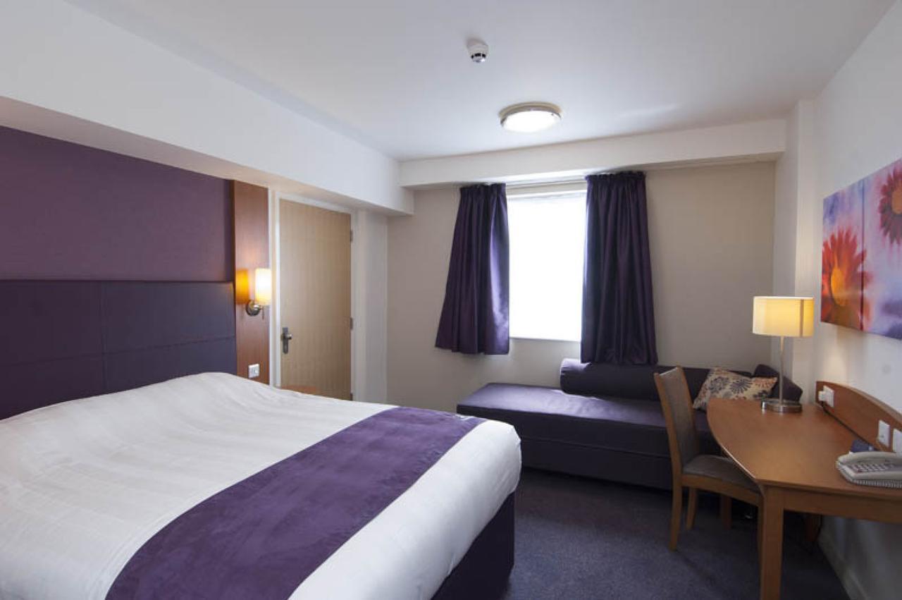 Premier Inn London Ilford Szoba fotó