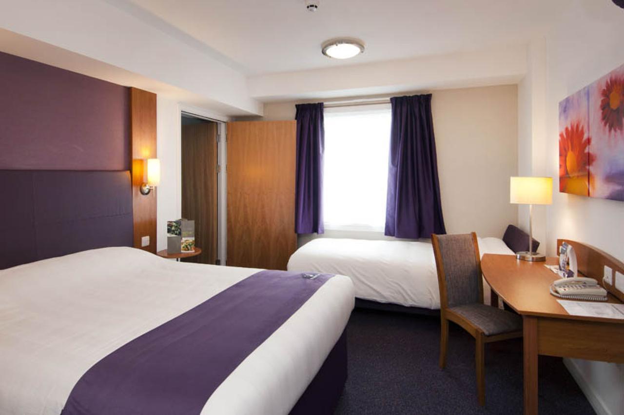 Premier Inn London Ilford Szoba fotó